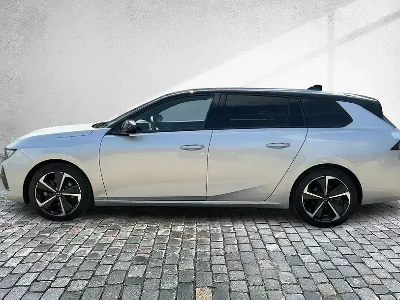 Gebraucht Opel Astra 146 PS (107 kW) 2025 Kristall silber (metallic) Kleinwagen