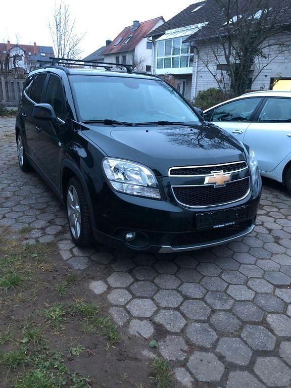 Schwarz Gebraucht 2013 Chevrolet Orlando LTZ Van / Kleinbus | 7.599 € (Fairer Preis) - Bild 1/4