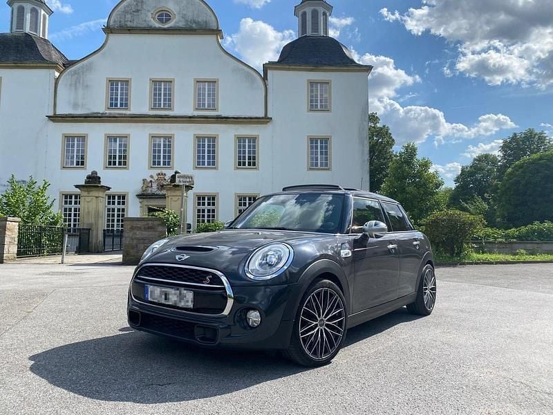 Grau Gebraucht 2013 Mini Cooper S Kleinwagen | 13.300 € (Etwas zu teuer) - Bild 1/4