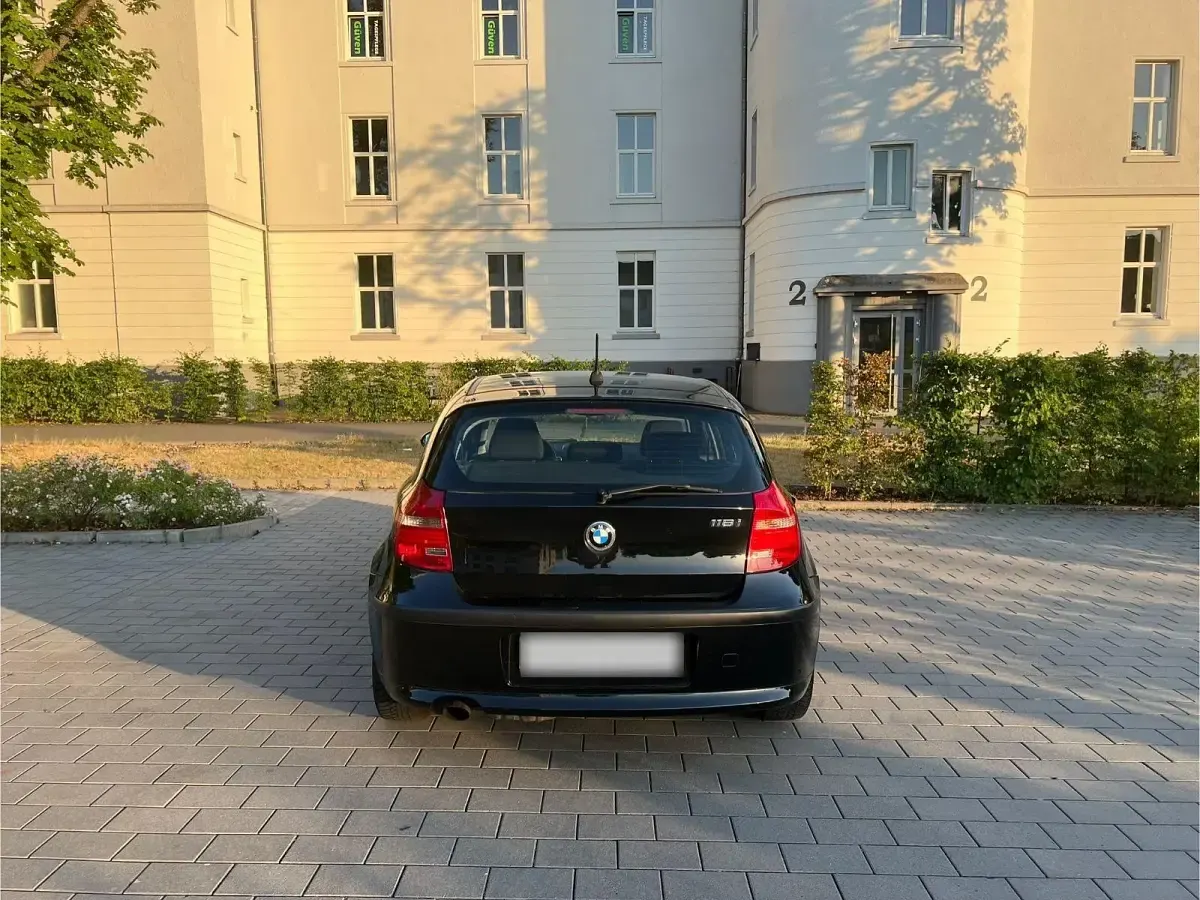 Gebraucht BMW 116 116 PS (85 kW) 2007 Schwarz Kleinwagen