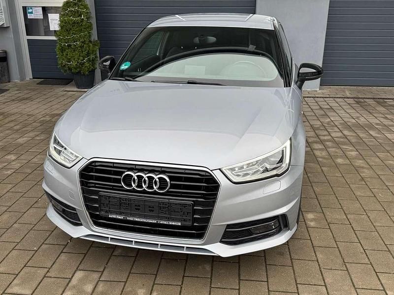 Gebraucht Audi A1 Design 82 PS (60 kW) 2016 Silber Limousine