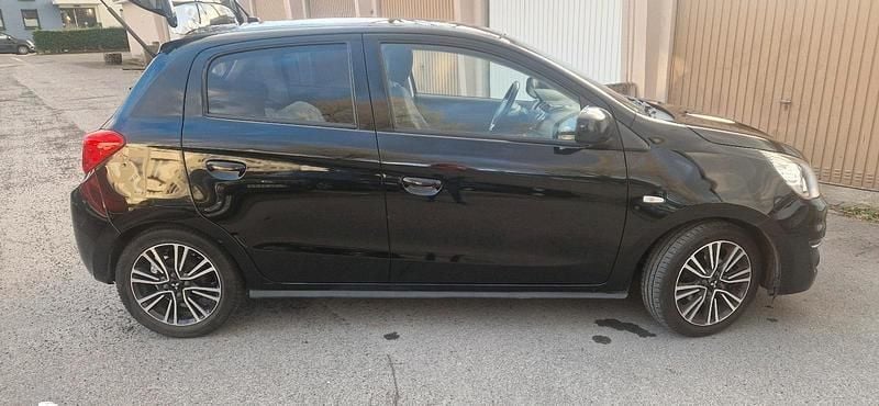 Gebraucht Mitsubishi Space Star Edition 80 PS (58 kW) 2017 Schwarz Kleinwagen