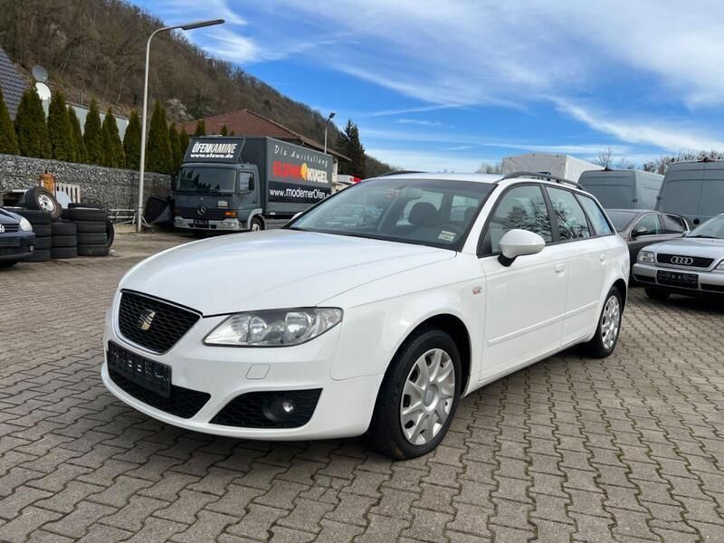 Weiß Gebraucht 2013 Seat Exeo Reference Kombi | 3.590 € (Fairer Preis) - Bild 1/4