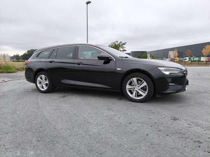 Schwarz Gebraucht 2021 Opel Insignia Elegance Kombi | 16.600 € (Fairer Preis) - Bild 1/4