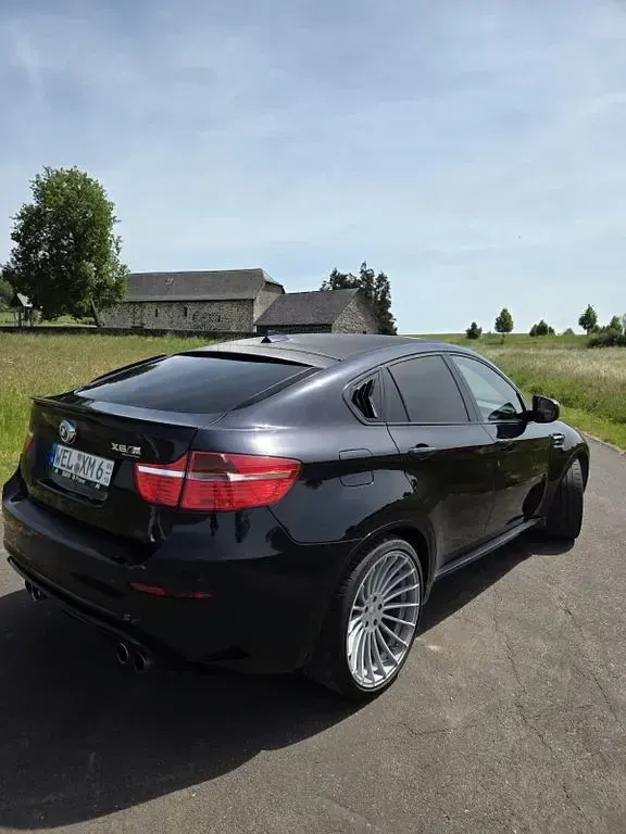 Używany BMW X6 M Performance 555 KM (408 kW) 2011 Czarny SUV