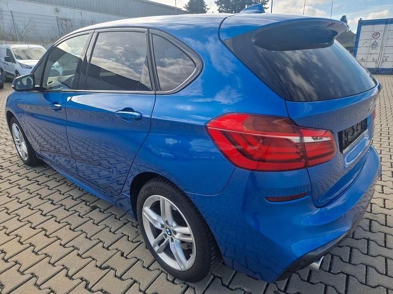 Gebraucht BMW 225 Active Tourer iPerformance 224 PS (164 kW) 2021 Blau Van / Kleinbus