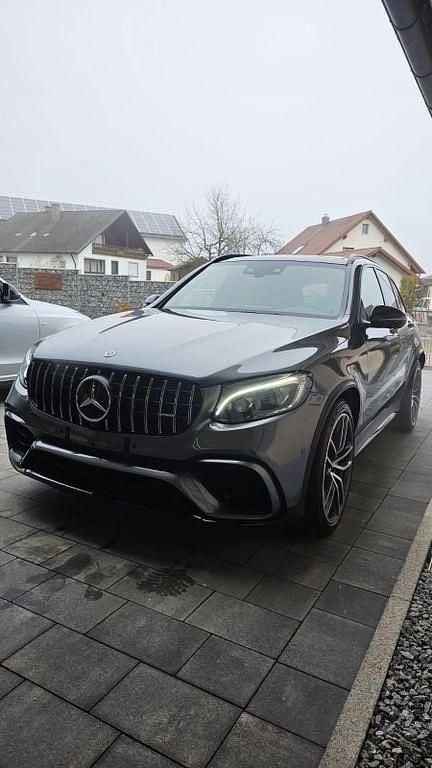 Grau Gebraucht 2018 Mercedes GLC63 AMG AMG SUV | 40.000 € (Fairer Preis) - Bild 1/4