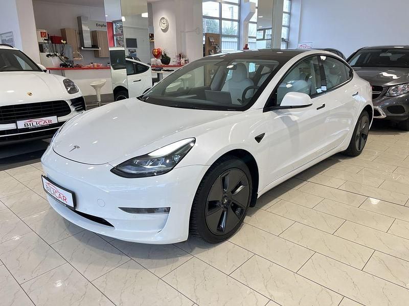 Gebraucht Tesla Model 3 324 kW (441 PS) 2021 Weiß Limousine