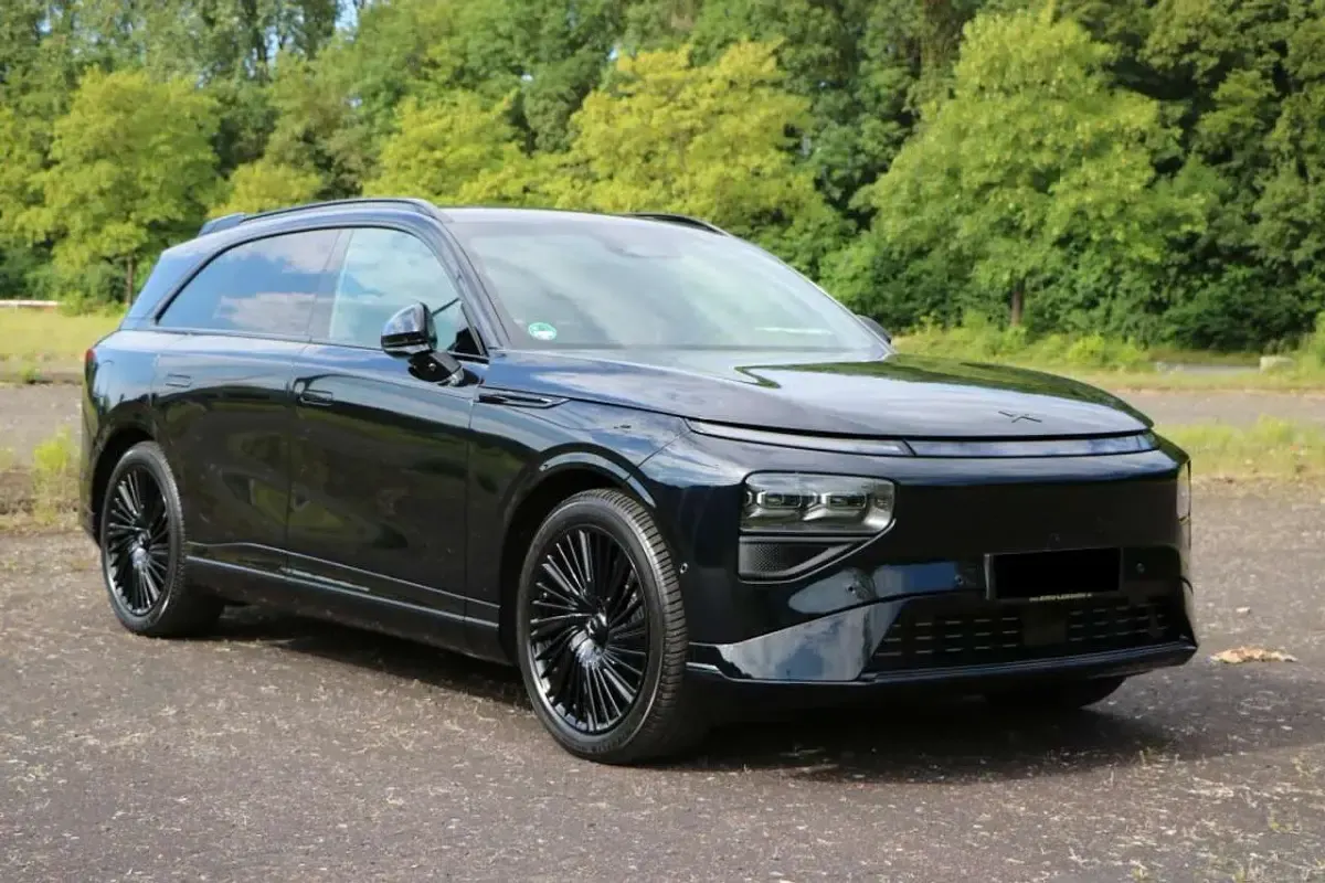 Gebraucht XPENG G9 422 kW (575 PS) 2026 Midnight black SUV