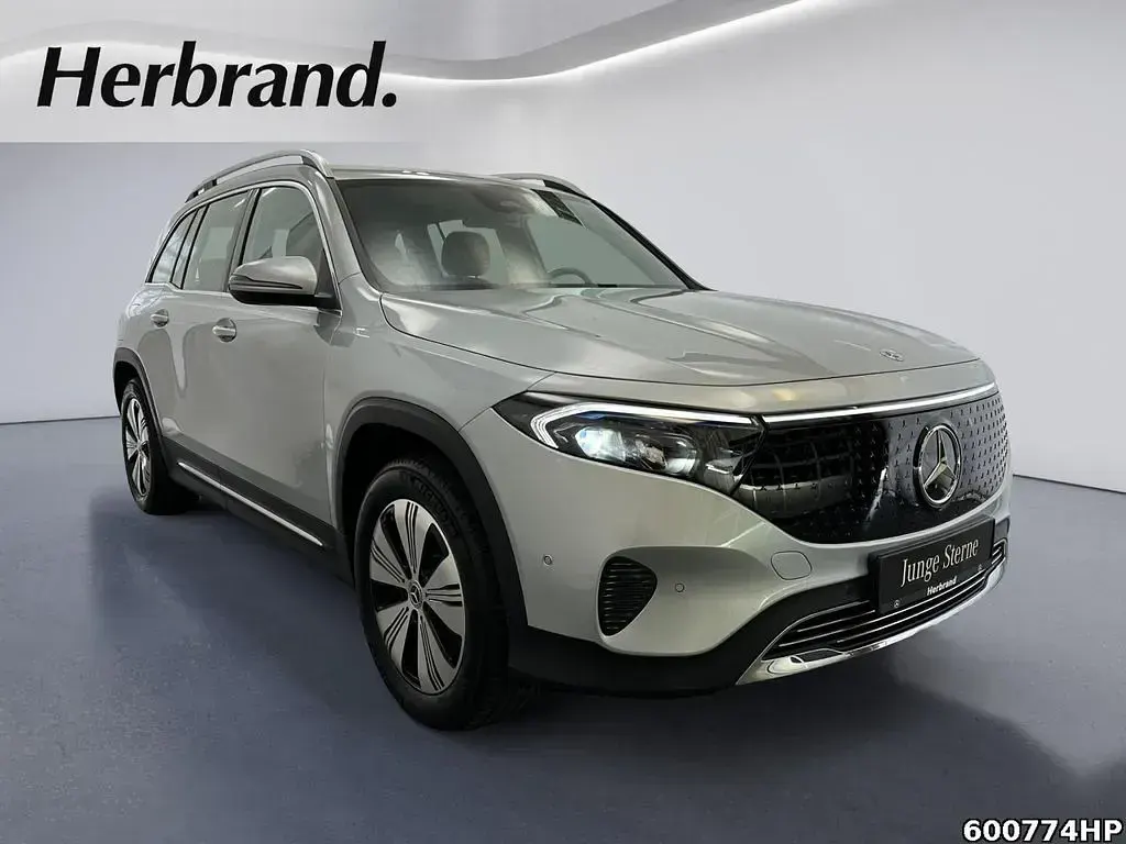 Gebraucht Mercedes EQB300 Progressive 167 kW (228 PS) 2025 Metalliclack hightechsilber SUV