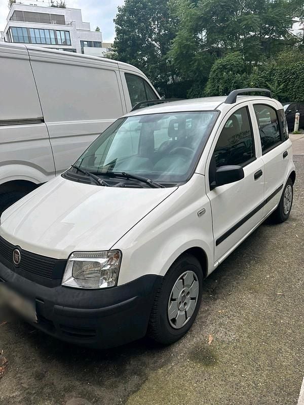 Weiß Gebraucht 2010 Fiat Panda Kleinwagen | 1.799 € (Superpreis) - Bild 1/4
