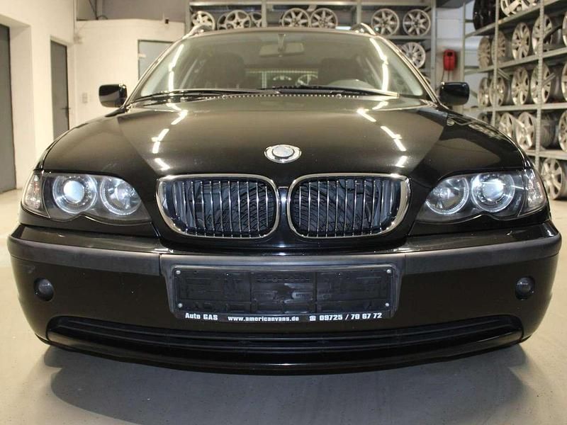 Gebraucht BMW 325 192 PS (141 kW) 2002 Black sapphire metallic Kombi