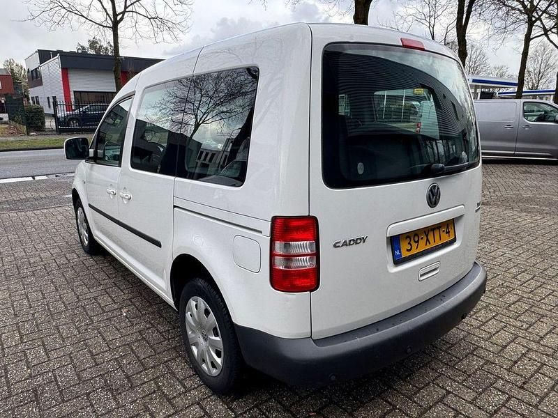 Gebraucht VW Caddy Trendline 105 PS (77 kW) 2012 Weiß Van / Kleinbus