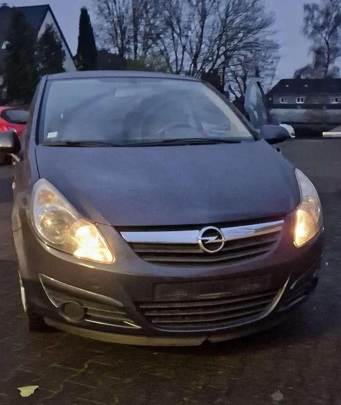Gebraucht Opel Corsa Edition 86 PS (63 kW) 2010 Metro metallic Kleinwagen