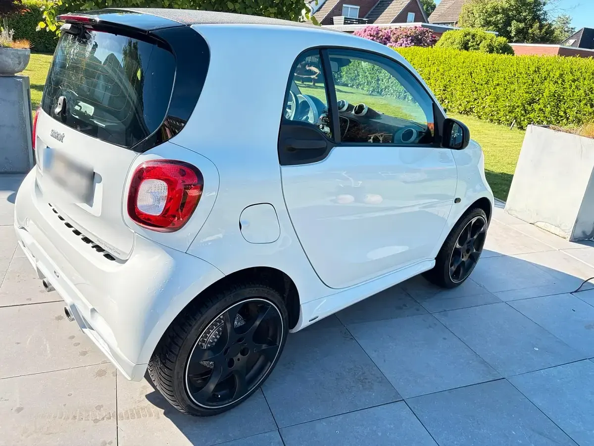 Używany Smart ForTwo Coupé 90 KM (66 kW) 2019 Biały Coupe
