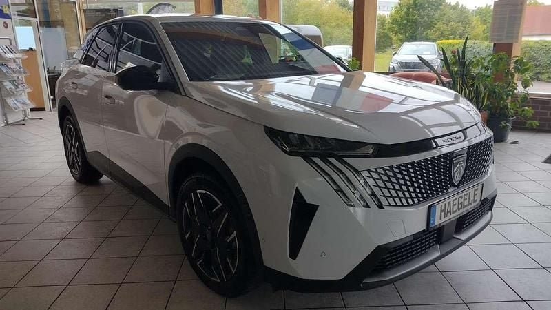 Weiß Gebraucht 2024 Peugeot 3008 Allure SUV | 29.600 € (Fairer Preis) - Bild 1/4