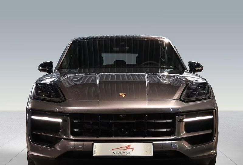 Gebraucht Porsche Cayenne 470 PS (345 kW) 2024 Grau SUV