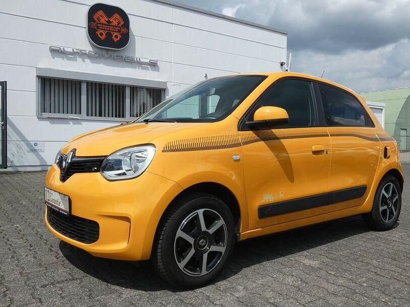 Gelb Gebraucht 2020 Renault Twingo LIMITED Kleinwagen | 9.490 € (Fairer Preis) - Bild 1/4