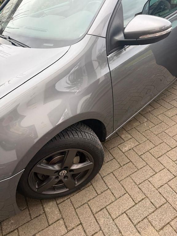 Gebraucht VW Golf VI 105 PS (77 kW) 2010 Grau Kleinwagen