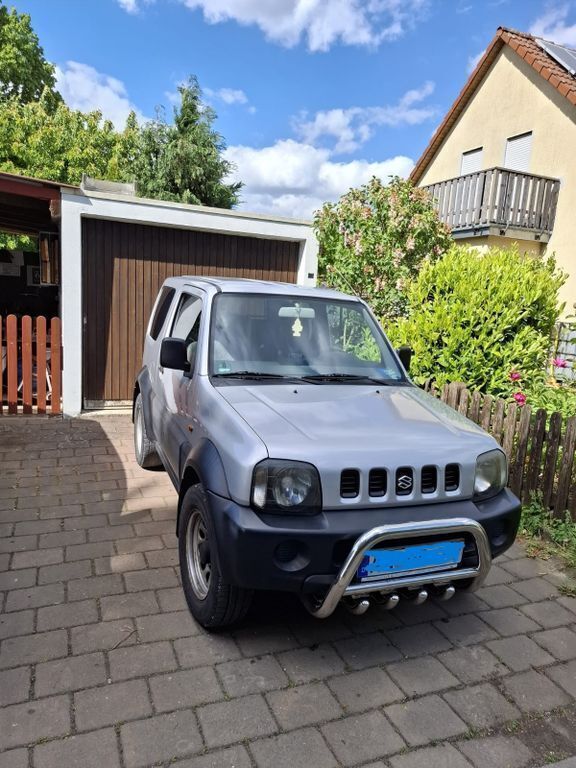 Silber Gebraucht 1999 Suzuki Jimny SUV | 2.000 € (Fairer Preis) - Bild 1/4
