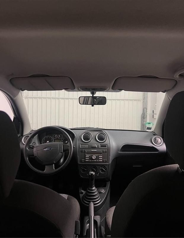 Gebraucht Ford Fiesta 60 PS (44 kW) 2006 Schwarz Kleinwagen