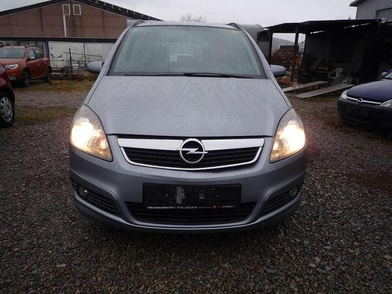 Gebraucht Opel Zafira Sport 150 PS (110 kW) 2005 Lichtsilber m2 Van / Kleinbus