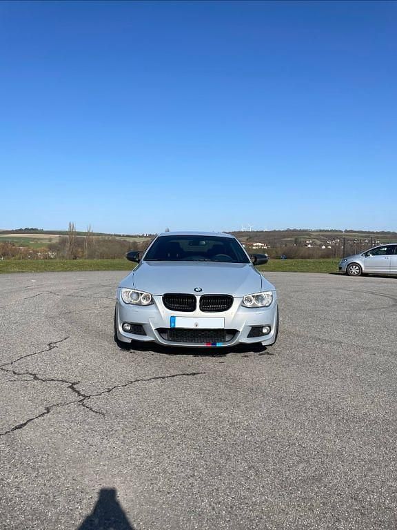 Gebraucht BMW 325 M Performance 280 PS (205 kW) 2011 Silber Coupé