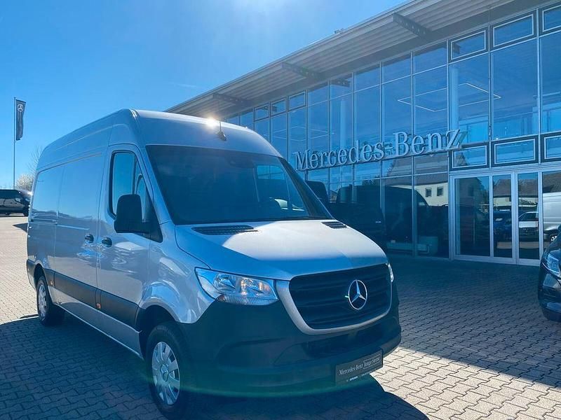Gebraucht Mercedes Sprinter 170 PS (125 kW) 2023 Silber Van