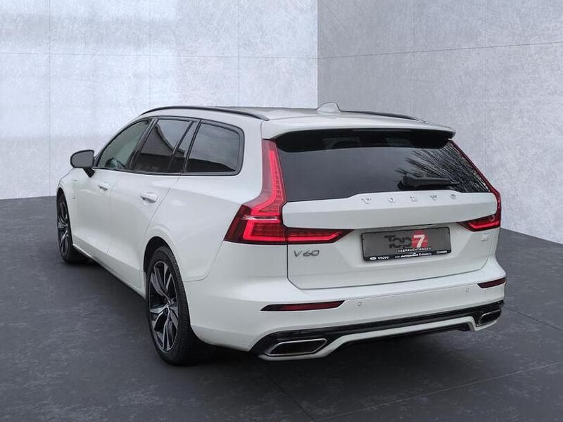 Gebraucht Volvo V60 R-Design 341 PS (250 kW) 2020 Ice white Kombi