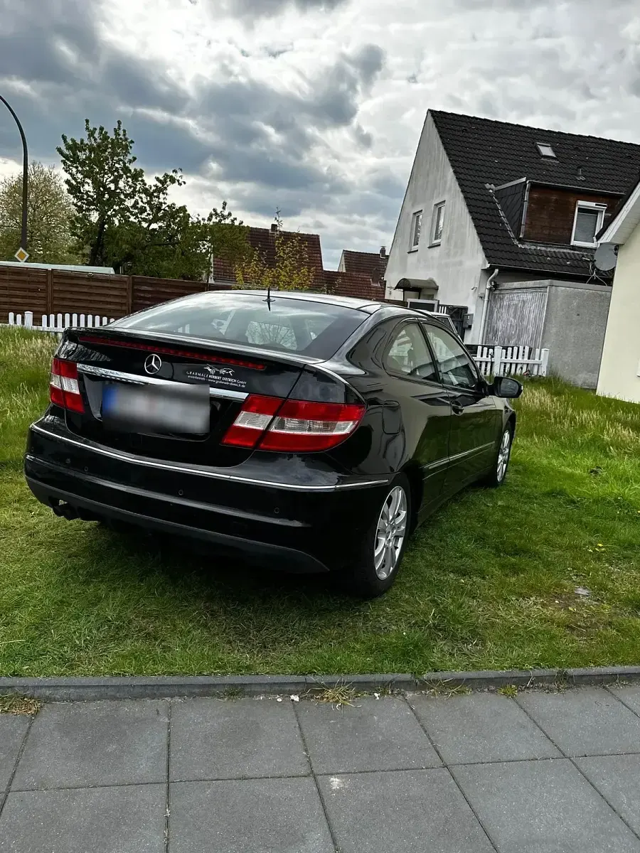 Gebraucht Mercedes CLC220 150 PS (110 kW) 2010 Schwarz Coupé