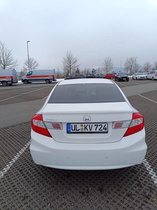 Gebraucht Honda Civic 141 PS (103 kW) 2012 Weiß Limousine