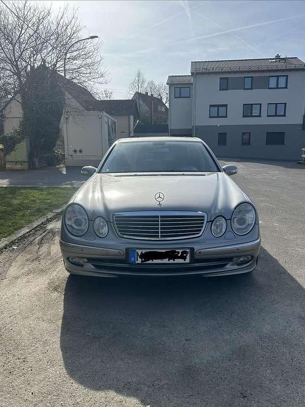 Gebraucht Mercedes E350 Avantgarde 272 PS (200 kW) 2005 Limousine