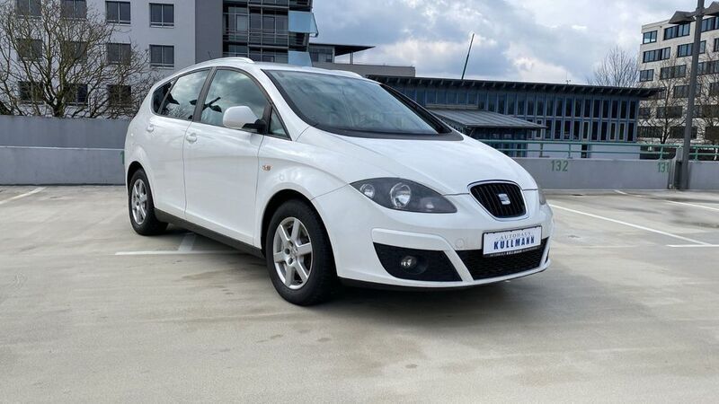 Weiß Gebraucht 2010 Seat Altea XL Stylance Van / Kleinbus | 5.500 € (Fairer Preis) - Bild 1/4