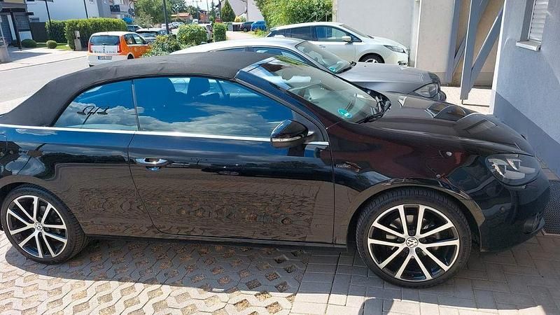 Schwarz Gebraucht 2015 VW Golf Cabriolet LOUNGE Cabrio | 8.290 € (Guter Preis) - Bild 1/4