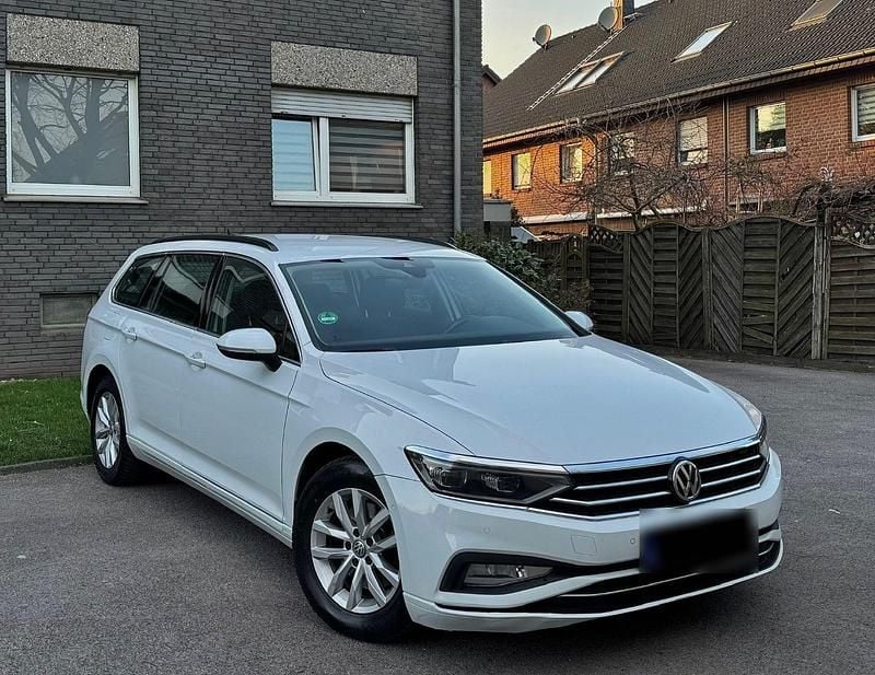 Gebraucht VW Passat Elegance 150 PS (110 kW) 2020 Weiß Kombi