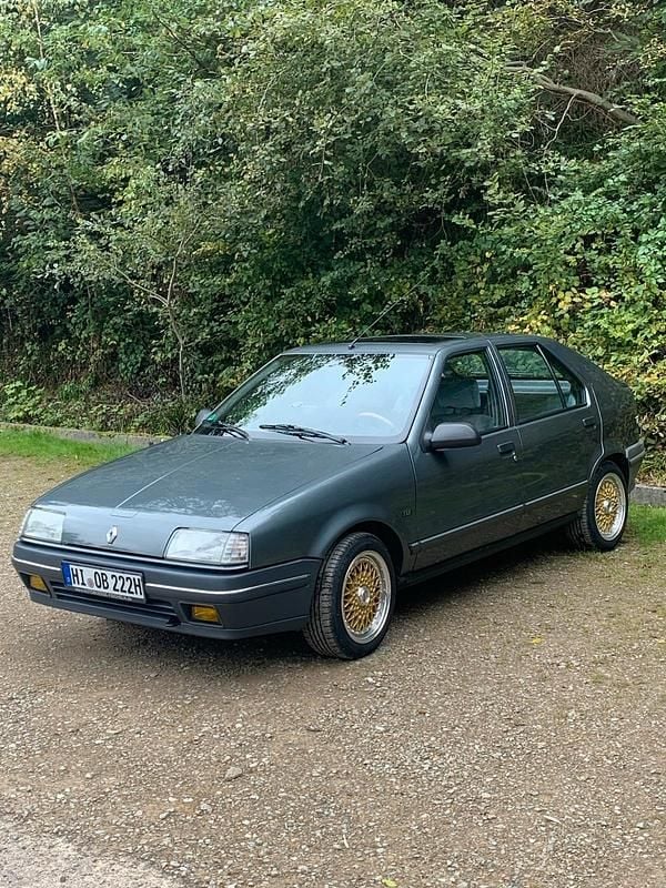 Andere farben Gebraucht 1989 Renault 19 Limousine | 6.950 € - Bild 1/4
