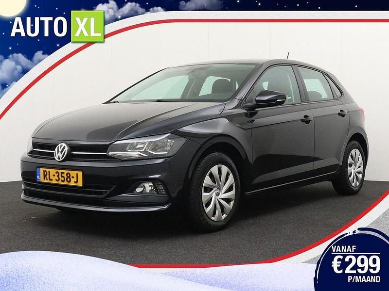 Schwarz Gebraucht 2018 VW Polo Comfortline Limousine | 8.168 € - Bild 1/4