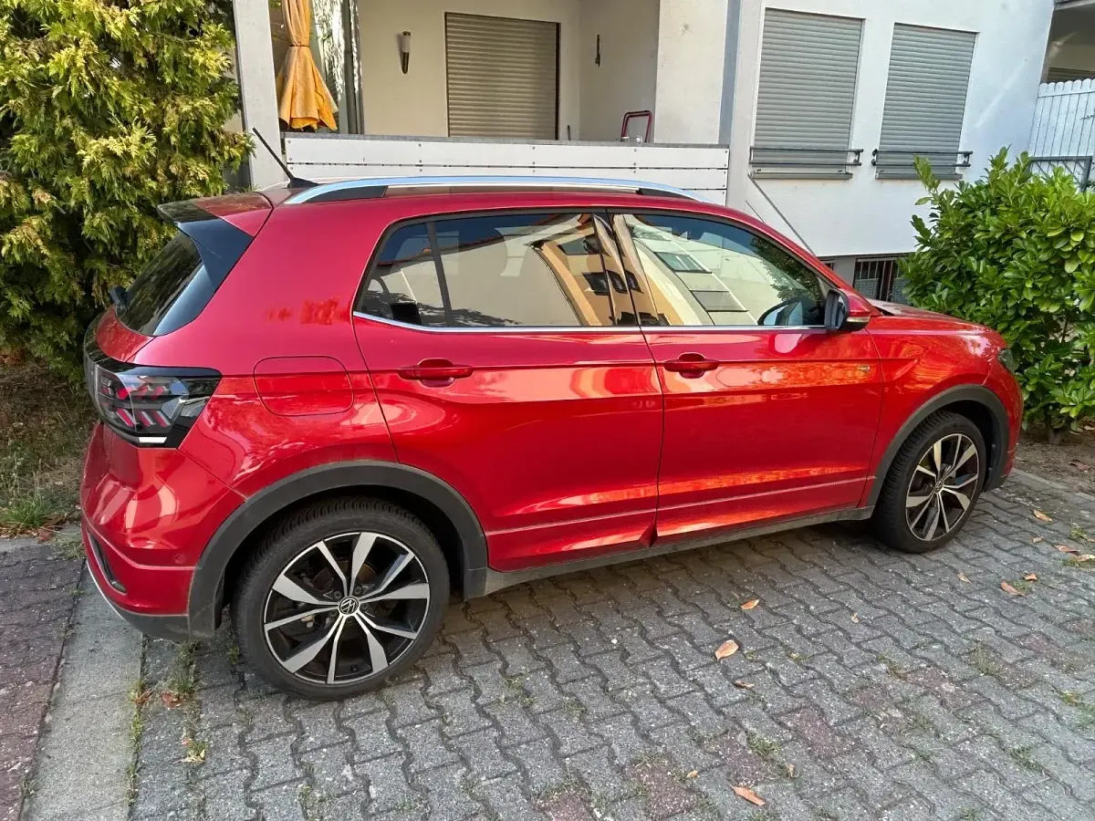 Gebraucht VW T-Cross R-line 116 PS (85 kW) 2024 Rot SUV