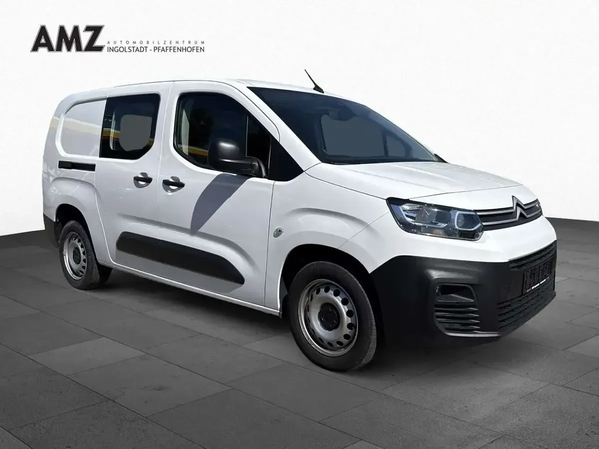Gebraucht Citroën Berlingo 102 PS (75 kW) 2022 Weiß Van / Kleinbus