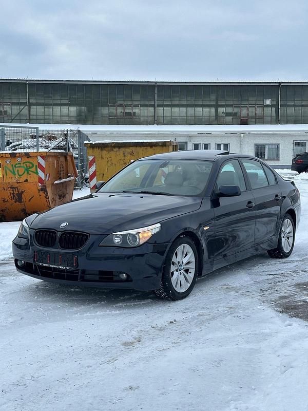 Gebraucht BMW 525 192 PS (141 kW) 2003 Blau Limousine