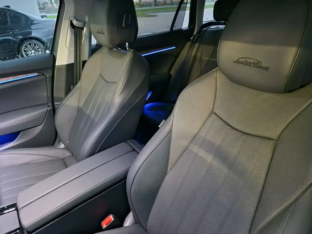 Gebraucht Skoda Superb 150 PS (110 kW) 2025 Grau Kombi