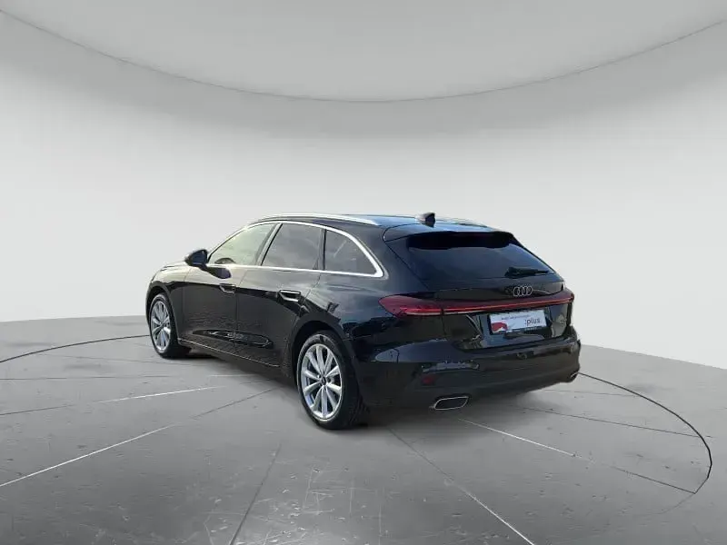 Gebraucht Audi A5 Sport 204 PS (150 kW) 2025 Mythosschwarz metallic Kombi
