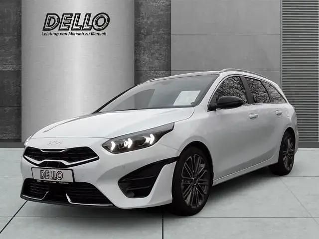 Weiß Neu 2025 Kia Ceed Sportswagon GT-Line Kombi | 32.950 € (Etwas zu teuer) - Bild 1/4