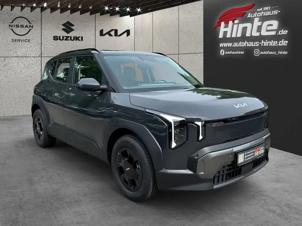 Neu Kia EV2 Air 108 kW (147 PS) 2026 Grau SUV