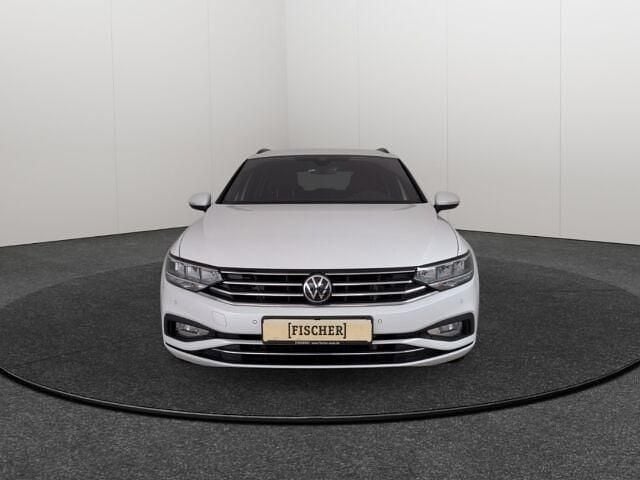 Gebraucht VW Passat Business 150 PS (110 kW) 2022 Weiss Kombi