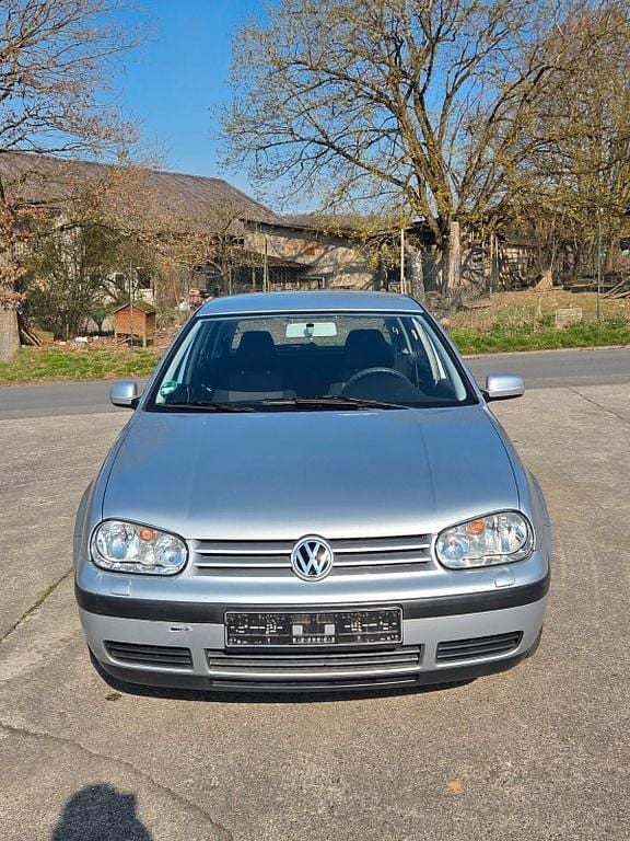 Gebraucht VW Golf IV Conceptline 102 PS (75 kW) 2001 Silber Limousine