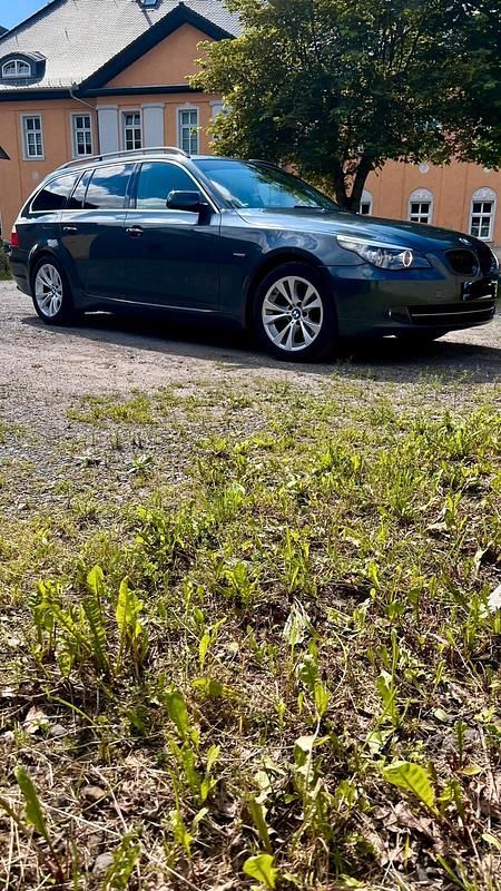 Używany BMW 530 235 KM (172 kW) 2009 Szary Kombi