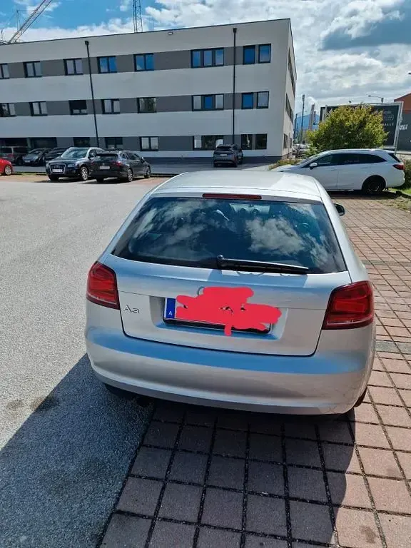 Gebraucht Audi A3 Ambition 102 PS (75 kW) 2010 Silber Kleinwagen