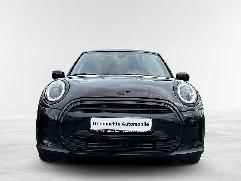 Gebraucht Mini Cooper 136 PS (100 kW) 2023 Midnight black metallic Kleinwagen