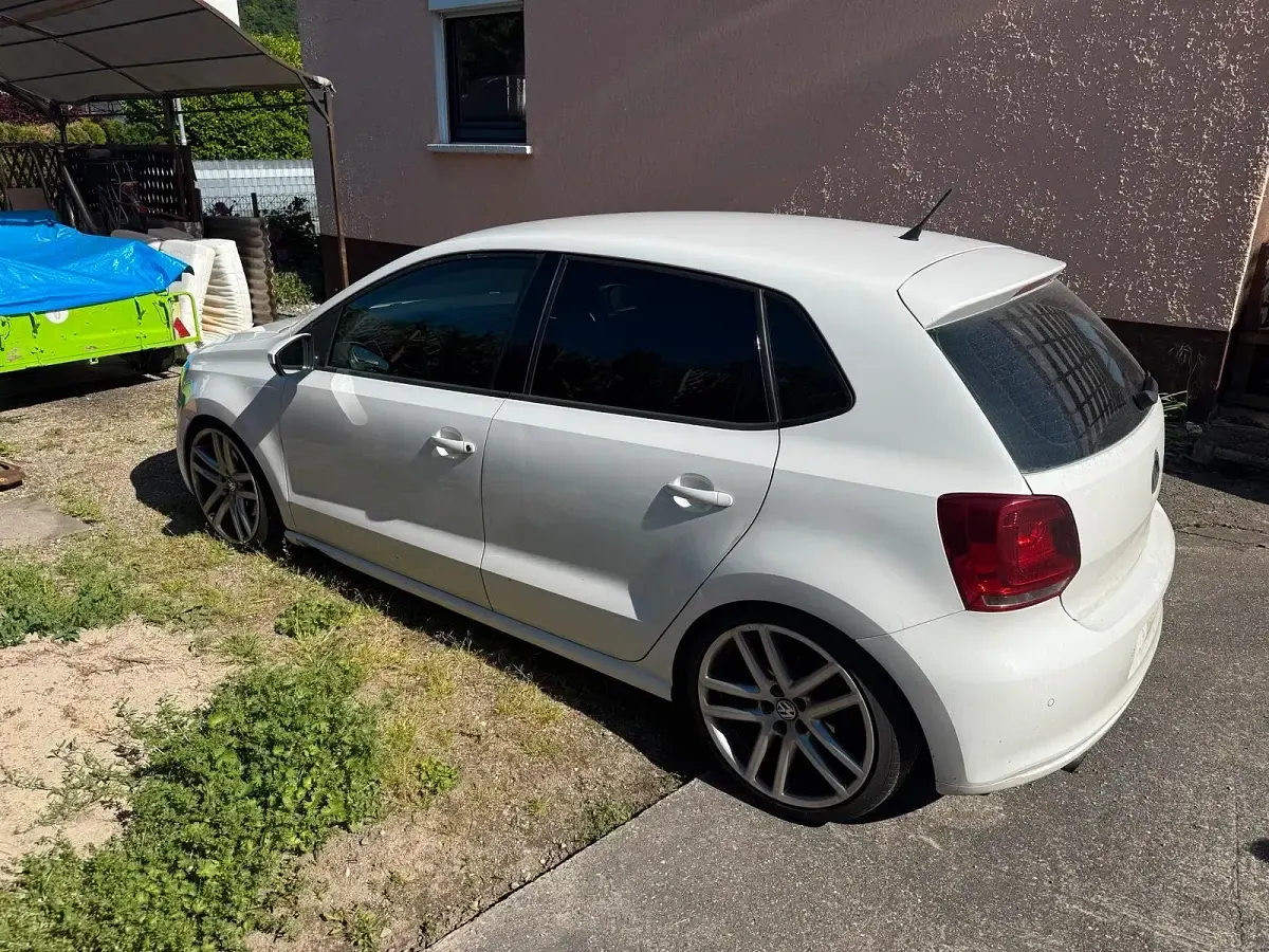 Gebraucht VW Polo 105 PS (77 kW) 2011 Weiß Kleinwagen